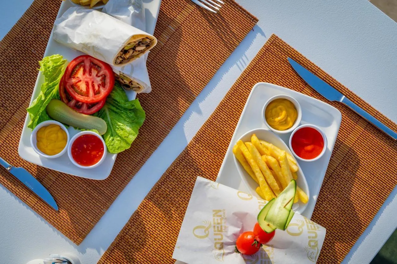 Queen Boutique Hotel بيتيس