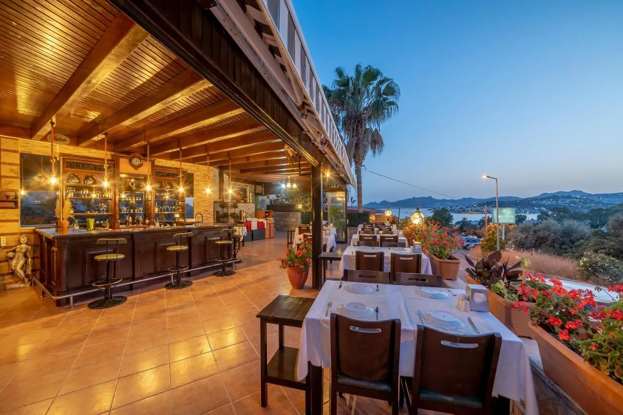 Queen Boutique Hotel Bitez